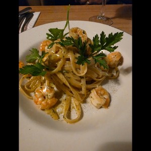 Fetuccini Aglio, Olio E Gamberetti