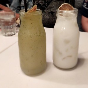 limonada de hierva buena y coco