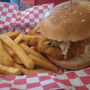 Hamburguesa de Mero Crispy