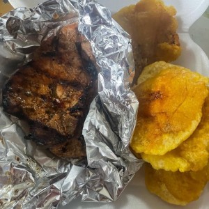 Carne Asada con Patacones