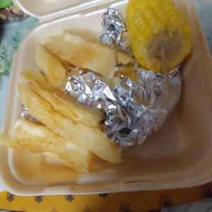 yuca y mazorcas