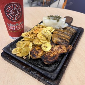 pollo y carne