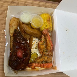 El Mix, una rica y suave costillita con unos verdaderos langotinos. Combinacion perfecta.