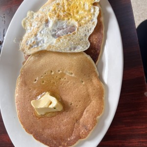 Pan Cake con Huevo