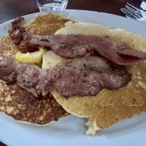 Pan cake Con Tocino