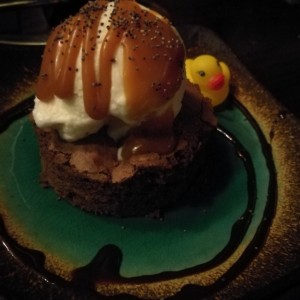 Postre Malo - Brownie con Helado