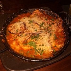 BERENJENAS ENTOMATADAS A LA NONNA
