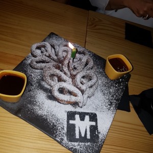 Postre Malo - CHURROS MALO.     Deliciosos!!