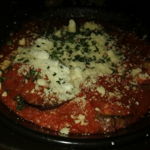 BERENJENAS ENTOMATADAS A LA NONNA