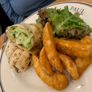 Wrap de Pollo. delicioso y me encantarin las papas.