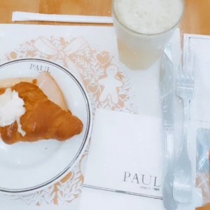 croissant jamon y queso