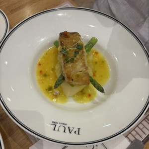 Curvina al ajillo