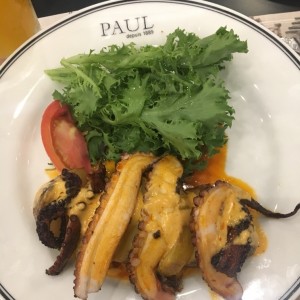 pulpo al grill con papa asada