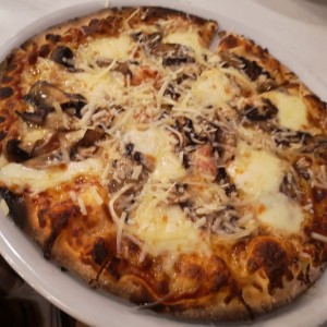 Pizza Giuliana