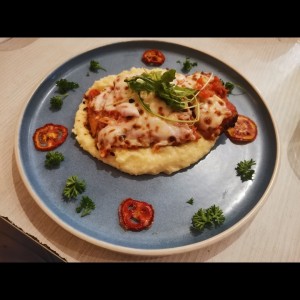 Platos Fuertes - Milanesa Napolitana