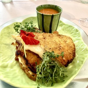 Sándwich con sopa del dia 