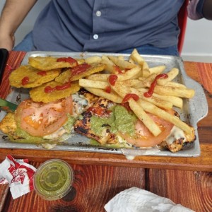 Pollo a la mozarela