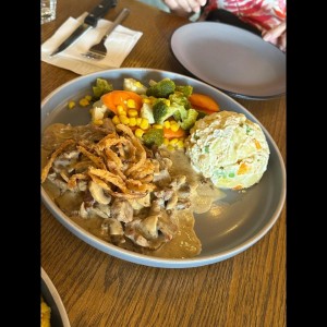 Lunch & Dinner - Resputin salsa rusa