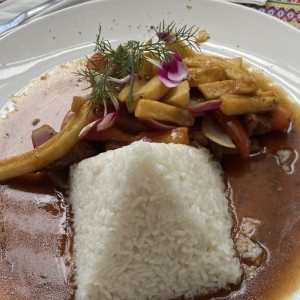 Lomo Saltado