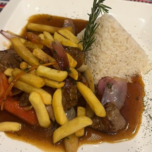 Lomo Saltado