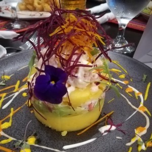 Causa de camarones