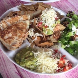 Plato mixto de la casa