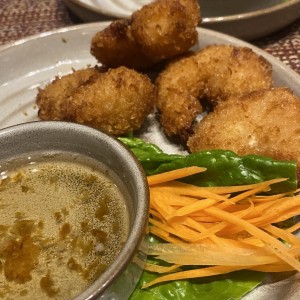 ENTRADAS - COCONUT SHRIMP
