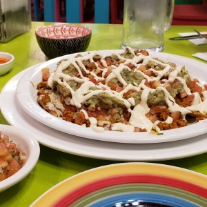 nachos especiales de chorizos