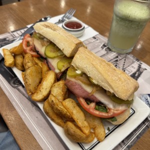 Sandwich de Roast Beef & Limonada