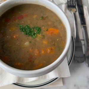 sopa de lentejas