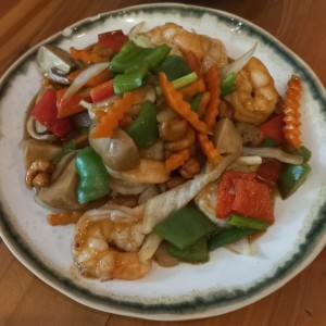 17. Pad Med Mamuang
