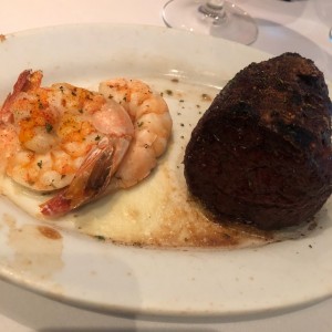 Filete de Lomito (8 oz.) y Camarones