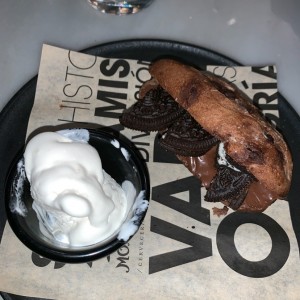 Montadito de Nutella y Oreo