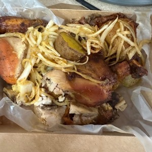 JUGOSO POLLO ROSTIZADO (Pinche Pollo entero)