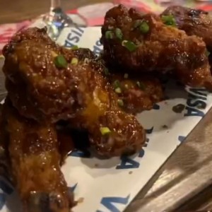 Sweet Grandma Wings