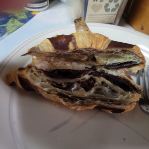 croissant chocolate