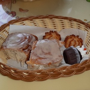cesta de dulces ...