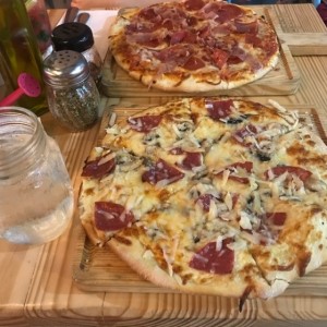 pizza 4 carnes y francesca!