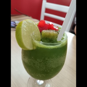 Limonada con hierba