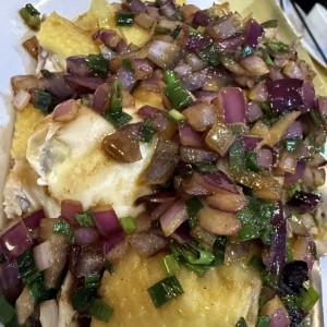 Gallina con Cebolla y salsa de Soya