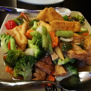 tofu con vegetales