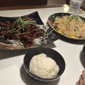 Carnes - Carne Mongoliana y Arroz Frito