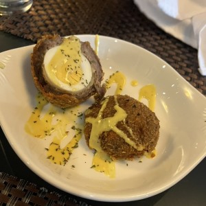 Entradas - Scotch Egg