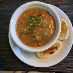 sopa de lenteja