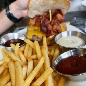 Coo Coo Q (El Primo Loco) Burger