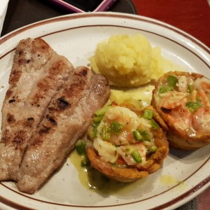 mixto corvina/camarones