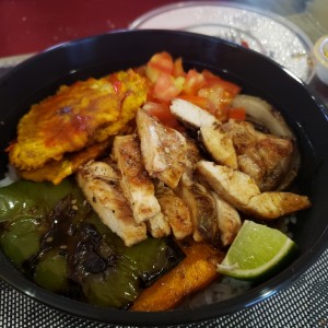 Bowl de Pollo con Salsa Teriyaki