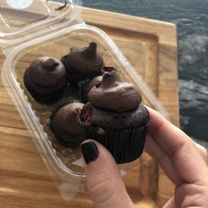 mini cup caje de harina de lentejas con chocolate