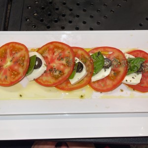 Ensaladas - Ensalada Caprese