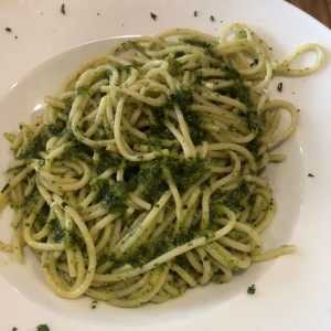 Pasta al pesto